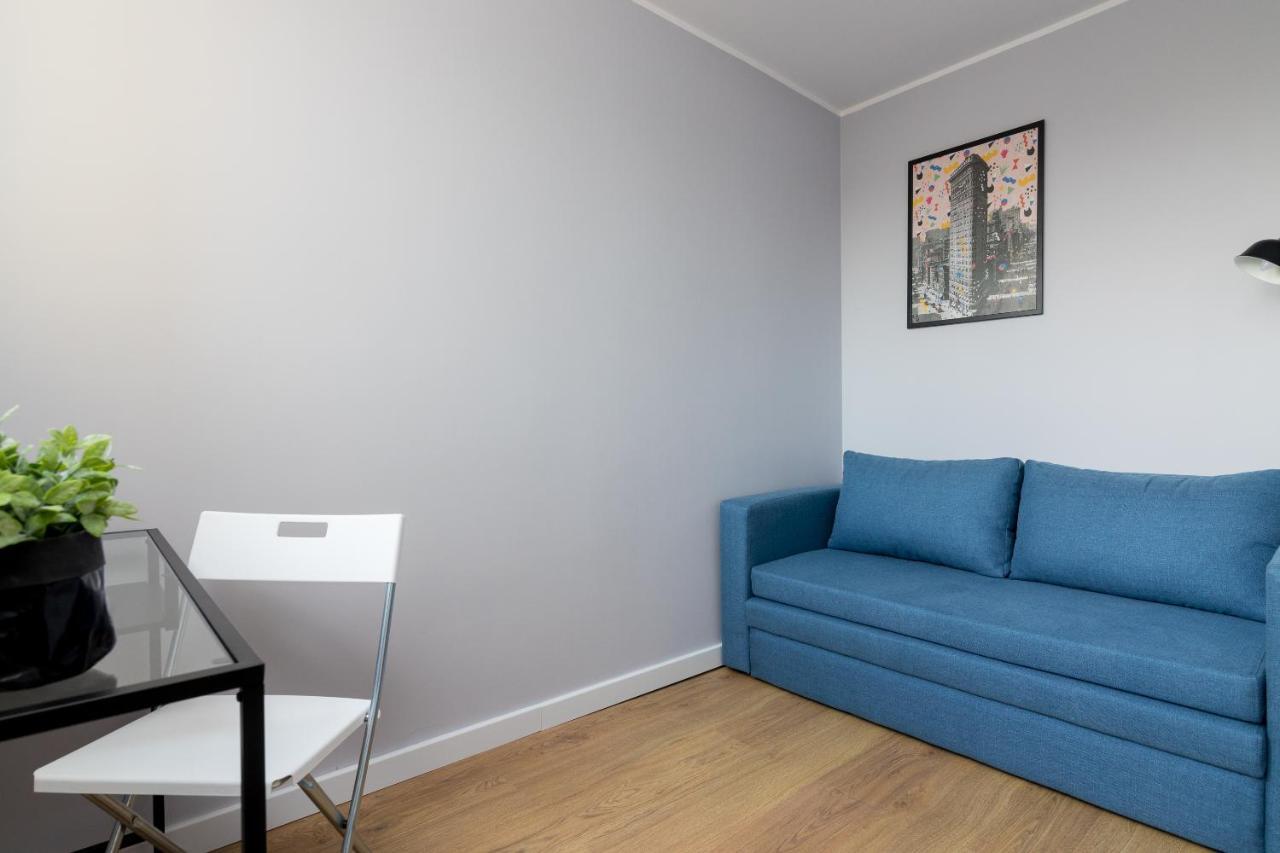 Ochota Homely Apartment 바르샤바 외부 사진