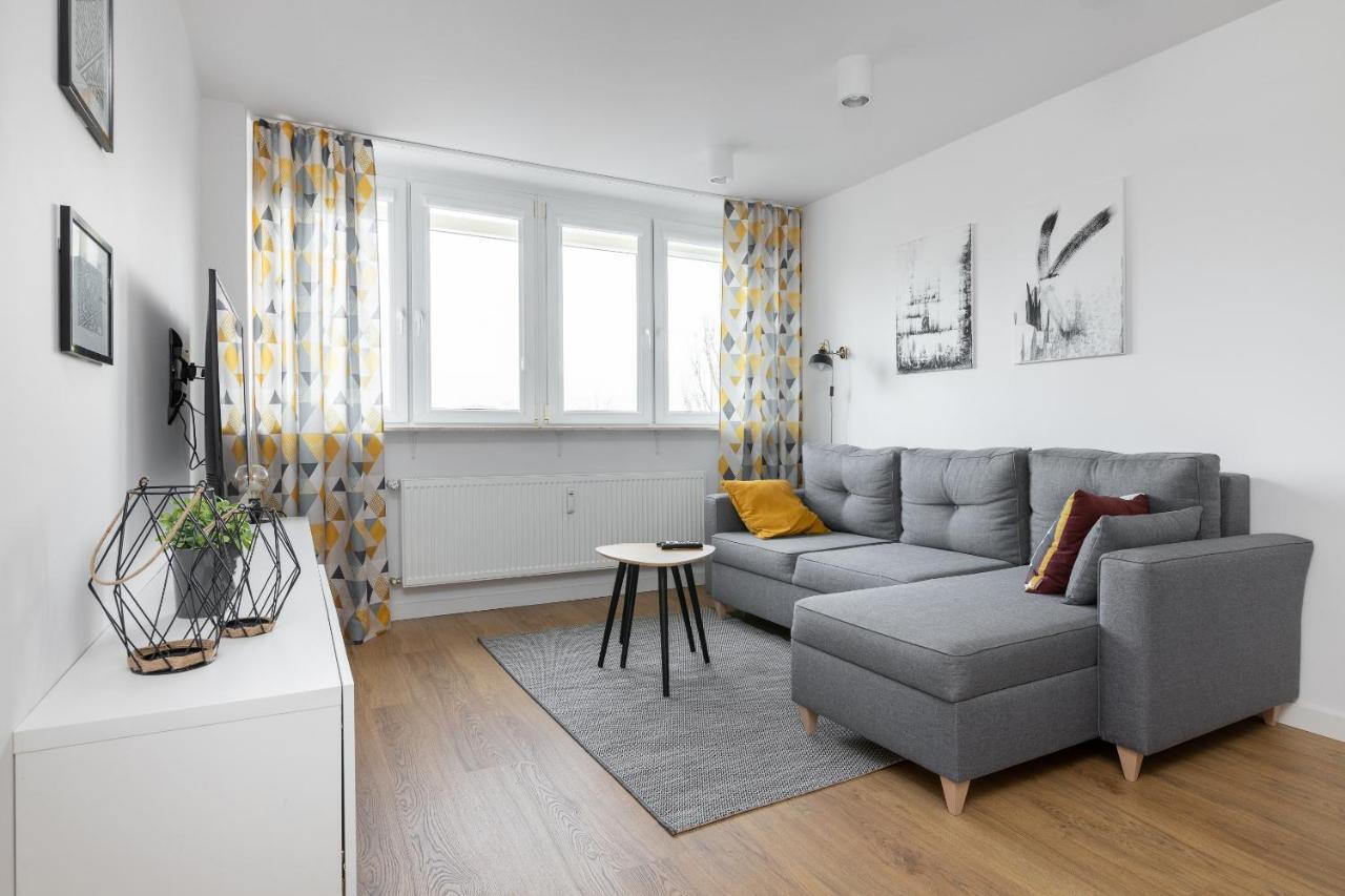 Ochota Homely Apartment 바르샤바 외부 사진