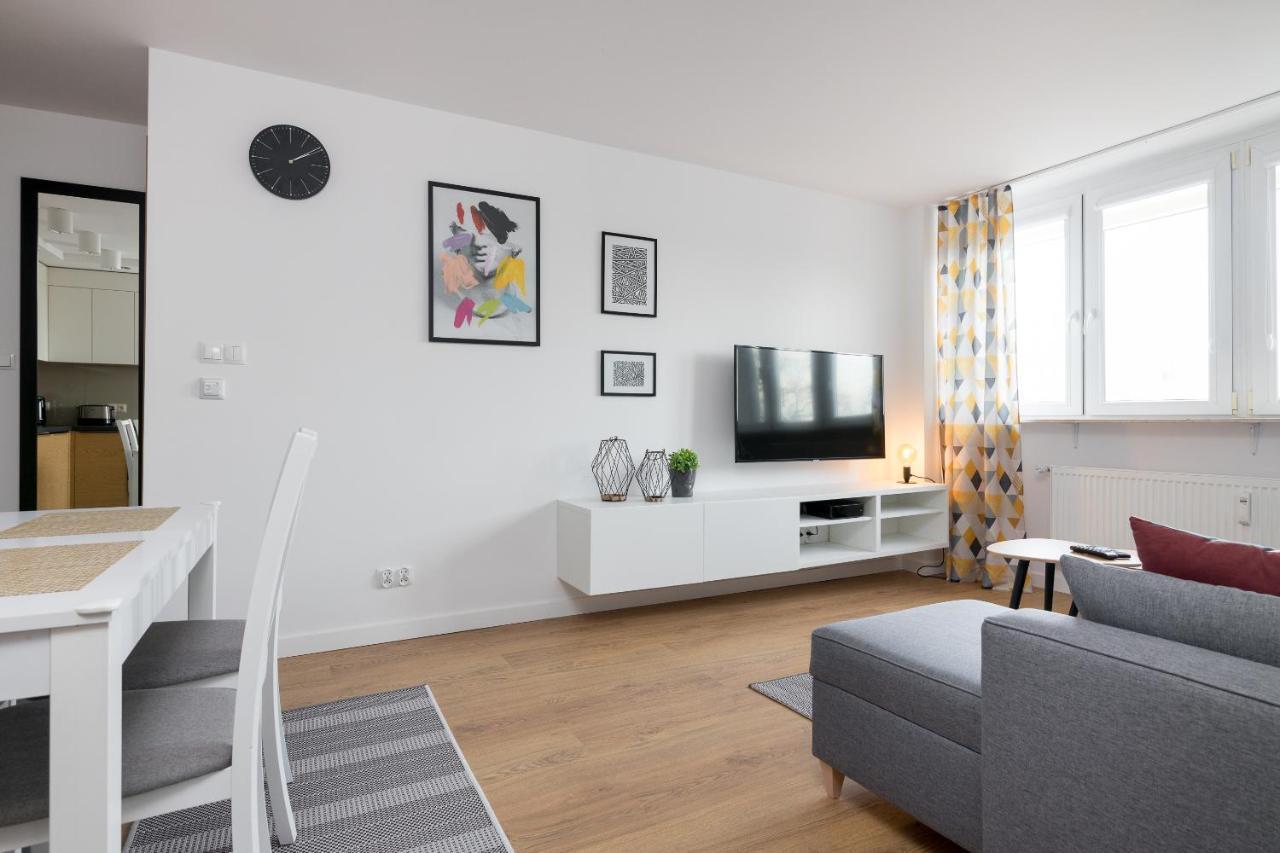 Ochota Homely Apartment 바르샤바 외부 사진
