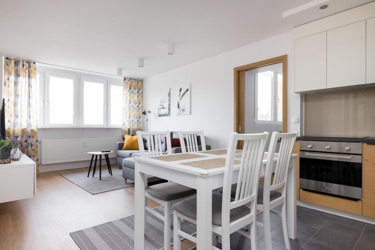 Ochota Homely Apartment 바르샤바 외부 사진